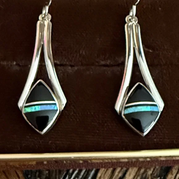 Kenneth Bitsie Navajo Sterling Silver Onyx & Opal Inlay Dangle Earrings - Picture 3 of 4